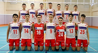 U17 Erkek Milli Takımımız Sahaya Çıkıyor
