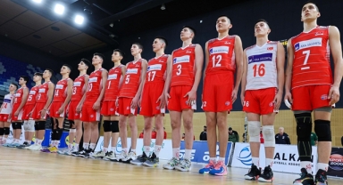 U17 Erkek Milliler Galibiyetle Başladı