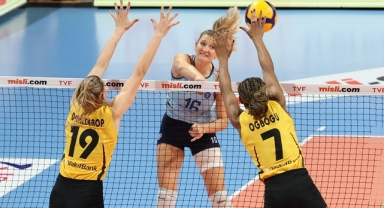 VakıfBank, yeni yıldaki ilk maçında set vermedi