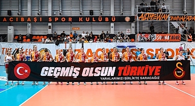 Galatasaray depremzedeler için hazırlık maçında karşılaştı