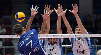 Efeler Ligi Play-off 1-4 Etabında İkinci Maçlar Oynandı