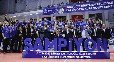 Kupa Voley'de Şampiyon Halkbank