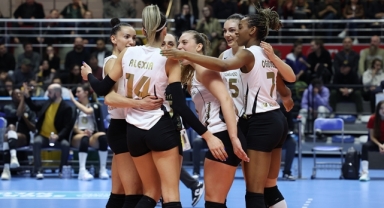 VakıfBank, ligde de kazanmaya devam ediyor 