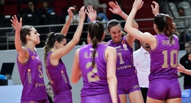 Galatasaray, Aydın'ı son sette devirdi