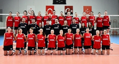 U17 Milliler, Balkan ve Avrupa Şampiyonaları İçin Kampa Girdi