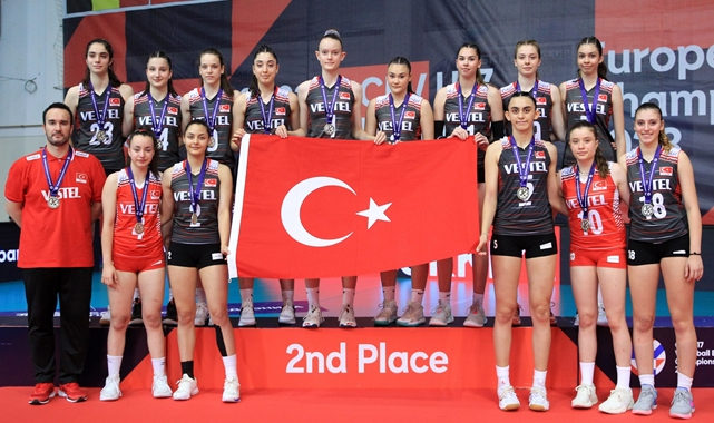 U17 Kız Milli Takımımız Avrupa İkincisi
