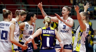 Fenerbahçe Opet lige galibiyetle başladı