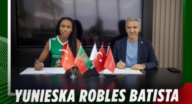 Kübalı oyuncu Yunieska Robles Batista Karşıyaka'da