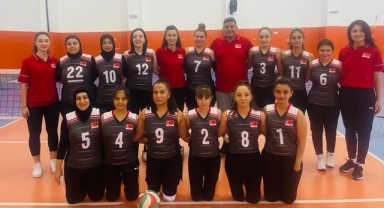 Milliler Avrupa Şampiyonası 2023 için yola çıktı.