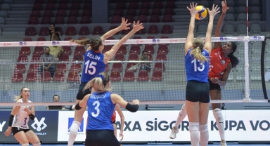 Muratpaşa, Çukurova'yı 5 sette devirdi