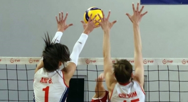 Bolu Belediyespor son sette güldü