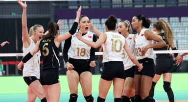 VakıfBank, Kulüpler Dünya Şampiyonası'nda yarı finalde