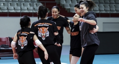 Eczacıbaşı Dynavit, Adana’ya doğru yola çıkıyor