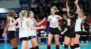VakıfBank ligde üst üste 7. kez kazandı