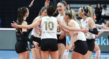 VakıfBank, ligde kazanmaya devam ediyor