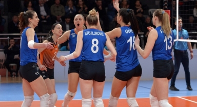 Çukurova, Beşiktaş'ı 5 sette devirdi