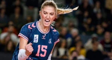 Arelya Karasoy Koçaş, Fenerbahçe'de!