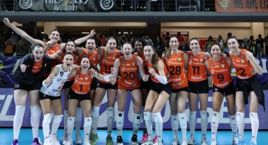 Eczacıbaşı Dynavit, final serisinde durumu eşitledi:1-1