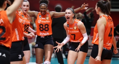 Eczacıbaşı Dynavit, play-off yarı final etabında avantajı kaptı