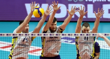 Efeler Ligi Play-off 1-4 Etabı Başladı