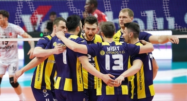 Fenerbahçe, Efeler Ligi'nde finale yükseldi