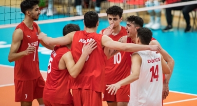 Milliler, Avrupa Şampiyonası Elemeleri'nde 2'de 2 Yaptı