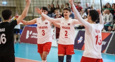 U18 Erkek Milliler Galibiyetle Başladı