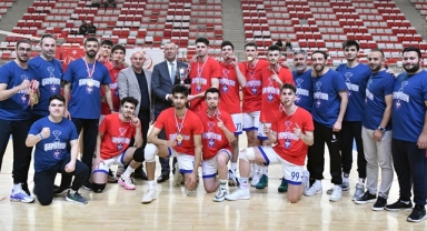 Genç Erkekler'de Kupa ve Madalyalar Sahiplerini Buldu