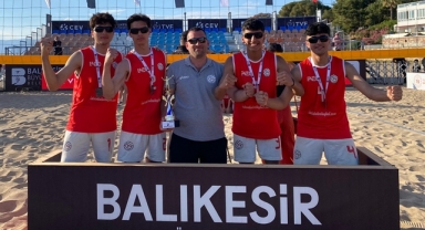 İstanbul Voleybol U20 Takımı, Türkiye İkincisi Oldu.