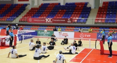 Oturarak Voleybol Süper Ligi Final Etabında 2.Gün Sona Erdi