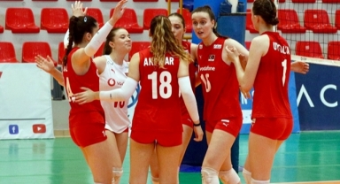 Genç Milliler Balkan Şampiyonası'nda Yarı Finalde
