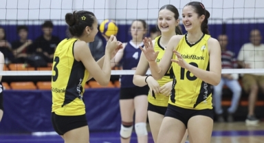 Küçük Kızlarda Çeyrek Finalistler Belli Oldu