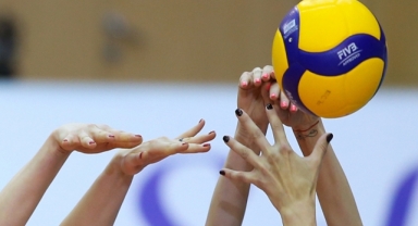 Küçük Kızlarda Finalin Adı Belli Oldu