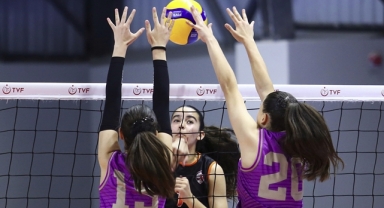 Midi Kızlarda Çeyrek Finalistler Belli Oldu