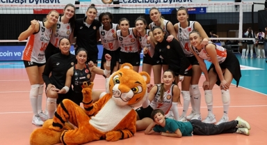 Eczacıbaşı Dynavit, evinden galibiyetle ayrılıyor