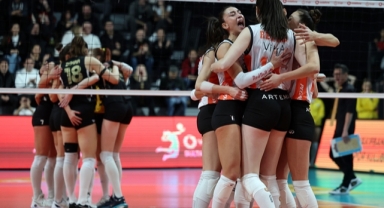 Derbinin Galibi Eczacıbaşı Dynavit!