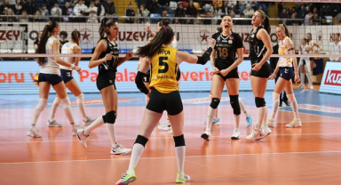 VakıfBank set vermeden kazandı