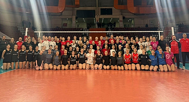 Altyapı Kız Milli Takımı Sporcu Taramaları İstanbul'da Yapıldı