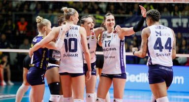 Derbinin Galibi Fenerbahçe Medicana Oldu