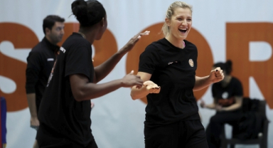 Eczacıbaşı Dynavit, Kupa Voley hazırlıklarını tamamladı