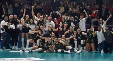Manisa BBSK son sette güldü!