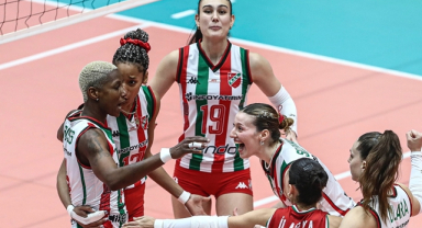 İnfo Yatırım Karşıyaka, Finale Yükseldi!