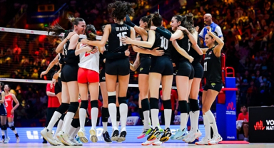 Filenin Sultanları, Çin'i son sette devirdi