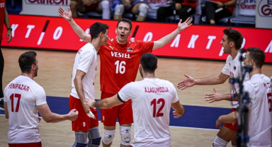 Efeler Arjantin'e 3-2 Mağlup Oldu