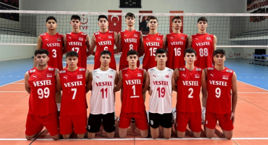 U16 Erkek Milli Takımımız Sahaya Çıkıyor