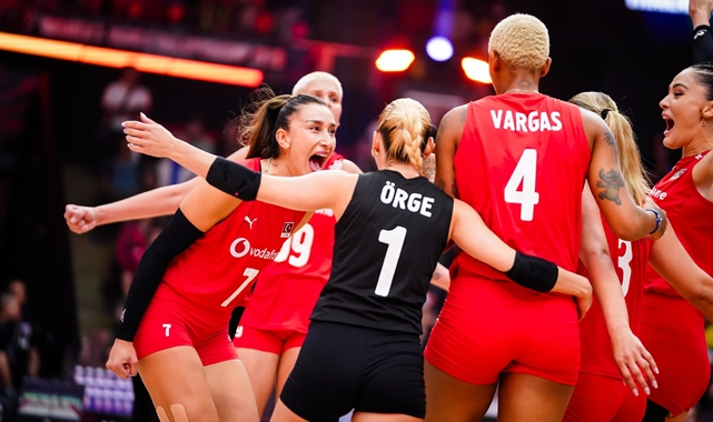 Sultanlar Dünya Şampiyonasında Tarihinde İlk Kez Yarı Finalde