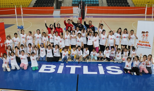 Fabrika Voleybol Yeni Okulunu Bitlis'te Açtı