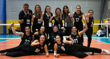 Oturarak Voleybol Kadın Milli Takımımız Galibiyetle Başladı