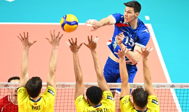 Fenerbahçe, İstanbul BBSK'yi 3-0'lık skorla geçti