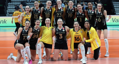 Namağlup VakıfBank, yılı lider kapatıyor 